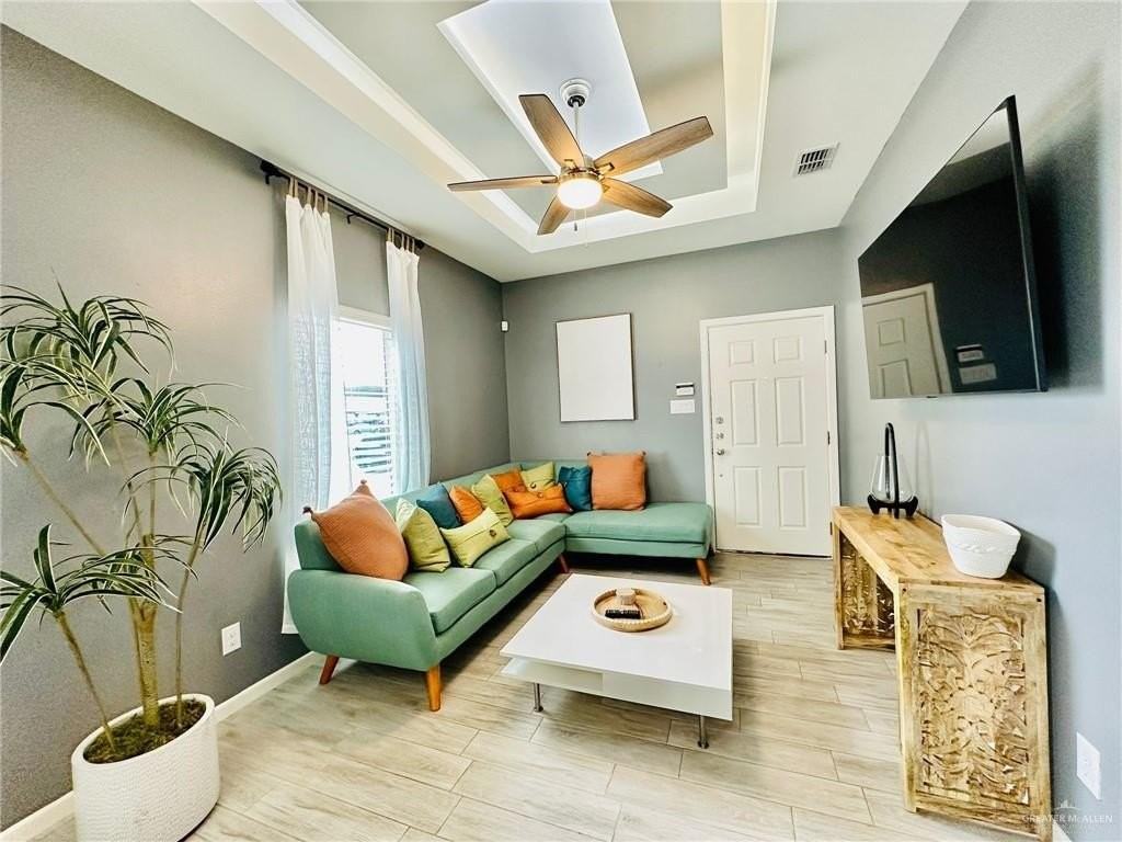 4701 Mulberry Ave Apt 3 - Photo 4 of 30