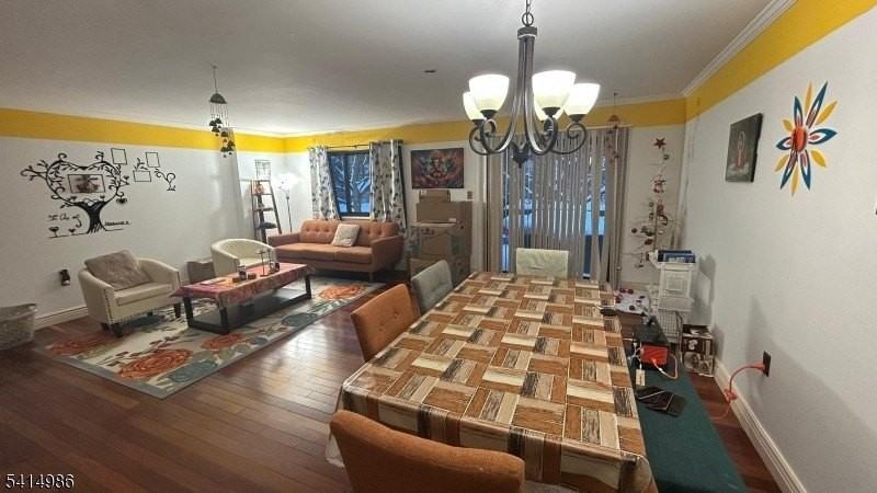 606 Robin Rd - Photo 2 of 15