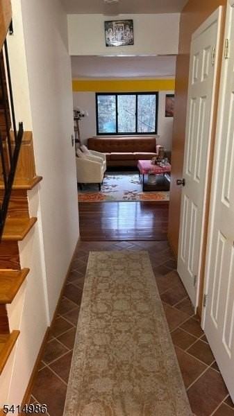 606 Robin Rd - Photo 4 of 15