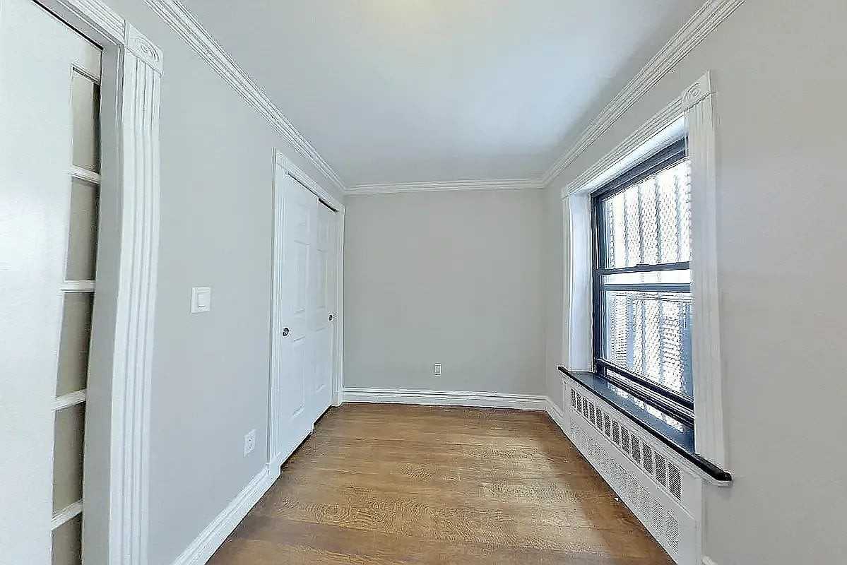 345 W 53rd St #2C - Photo 5 of 5
