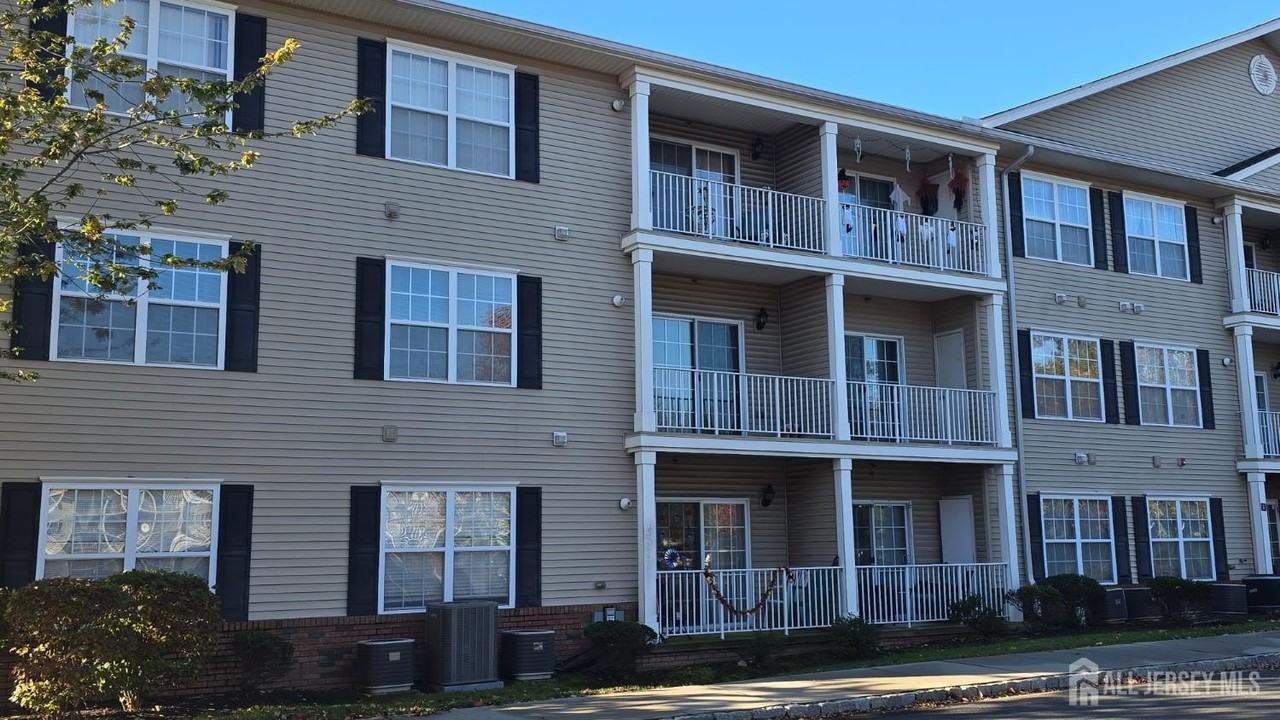 103 Liddle Ave - Photo 2 of 24