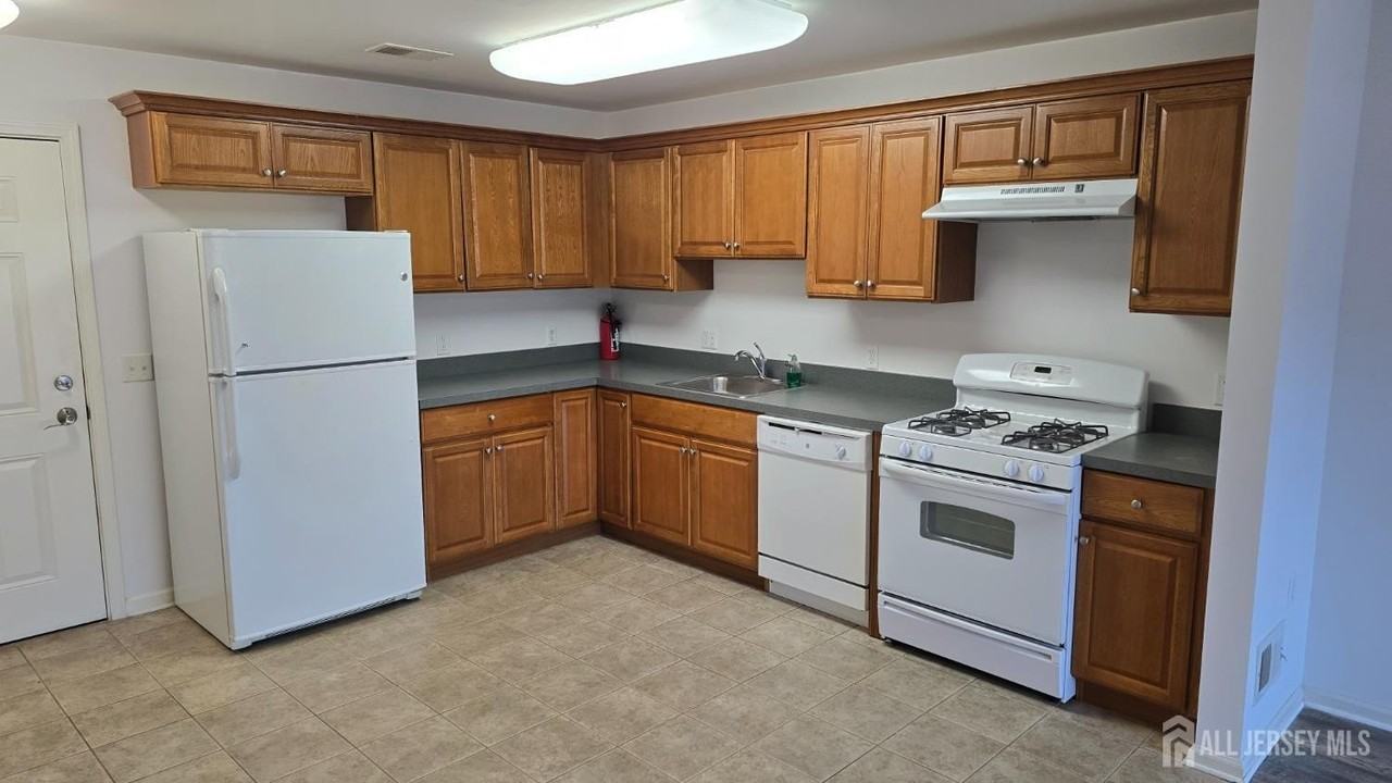 103 Liddle Ave - Photo 6 of 24