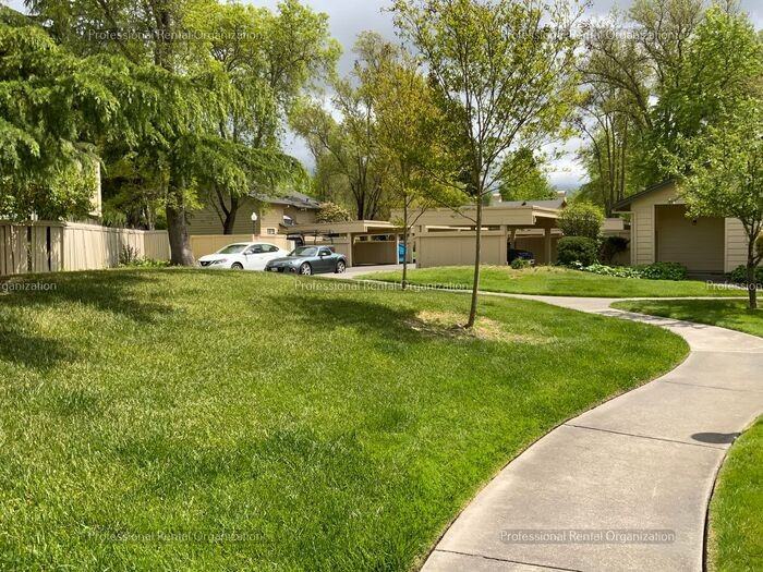 2706 Woodlake Dr #2706 - Photo 2 of 30