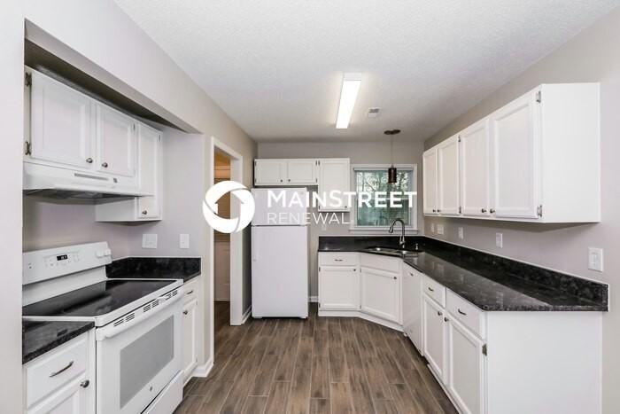 2927 Faircroft Way - Photo 7 of 16