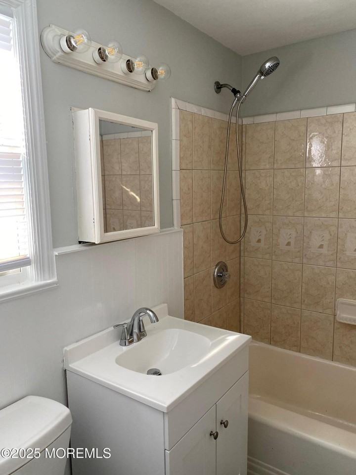 20 Oldfield Pl - Photo 4 of 11