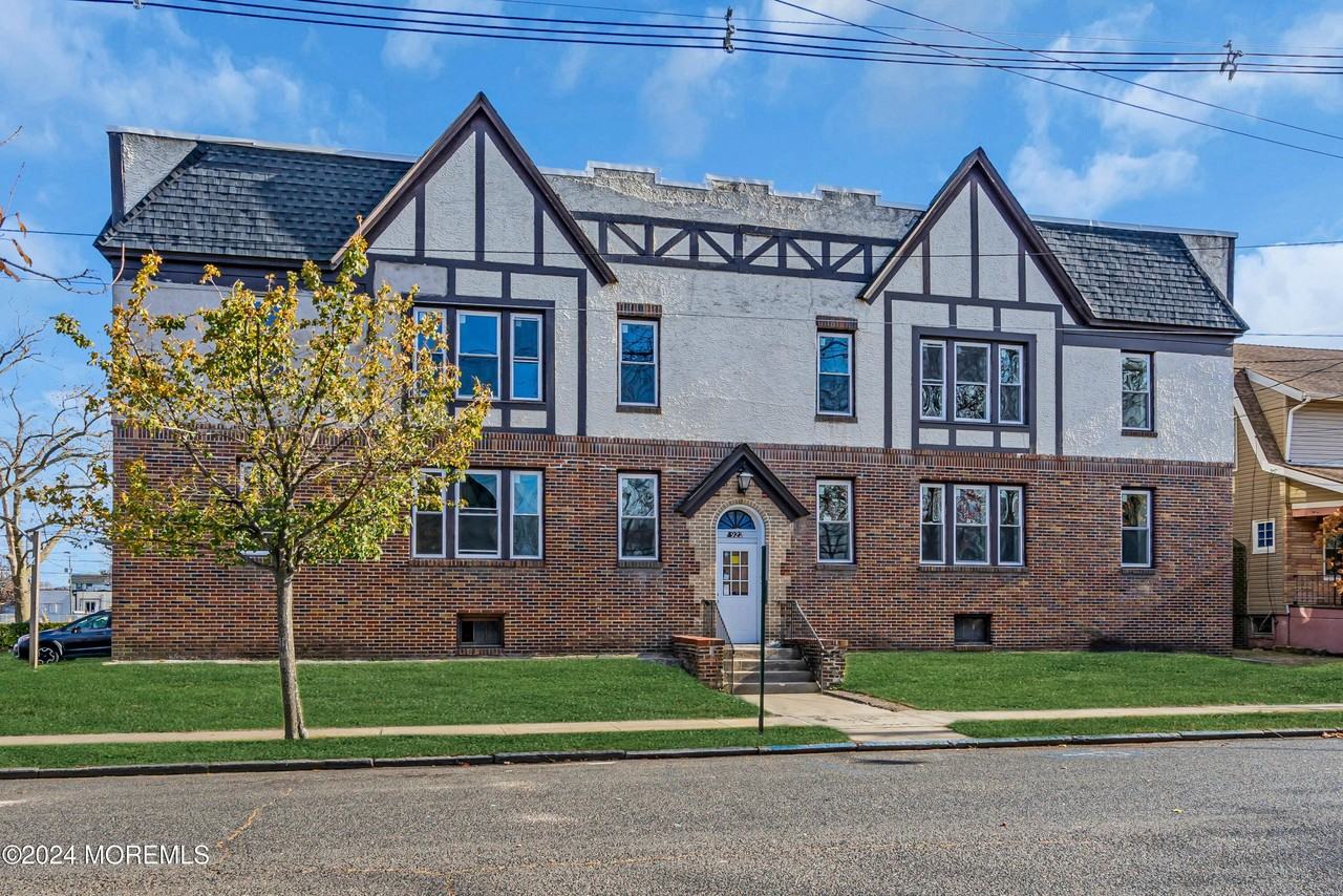 922 4th Ave Apt 3b - Photo 5 of 18