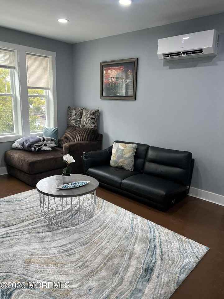 922 4th Ave Apt 3b - Photo 7 of 18