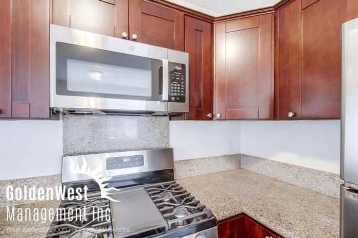 4157 Franklin Ave #A - Photo 7 of 17