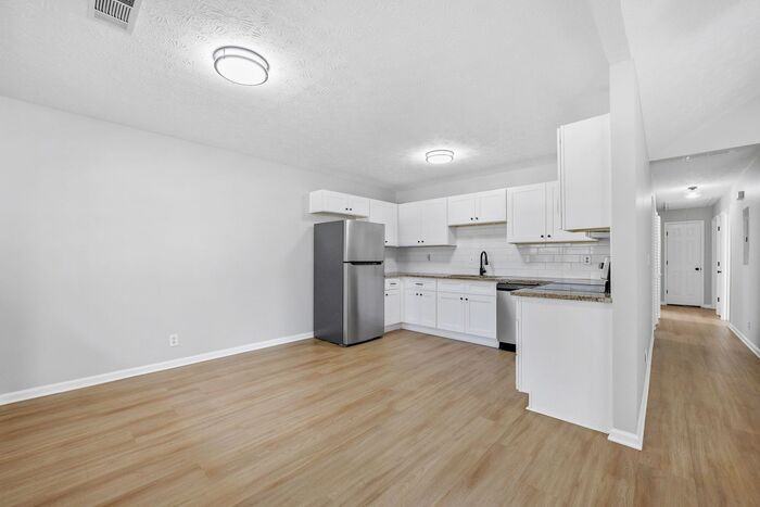 4660 Bryant Rd - Photo 7 of 26