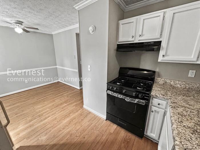 4256 Worth St Nw - Photo 4 of 26