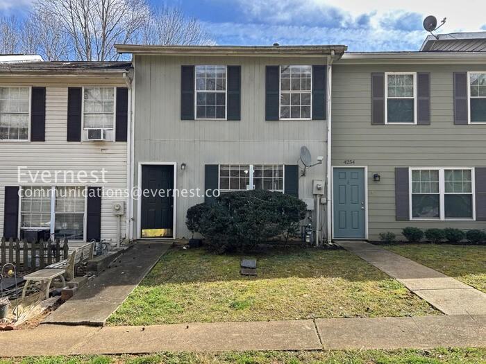 4256 Worth St Nw - Photo 3 of 26