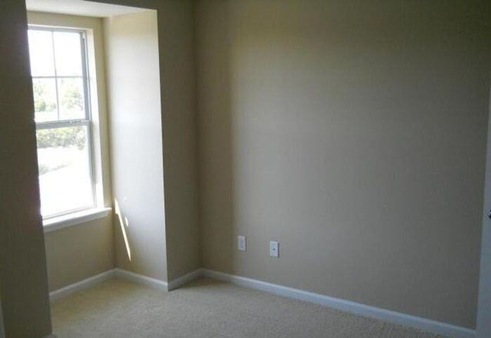 131 Islander Dr - Photo 6 of 10