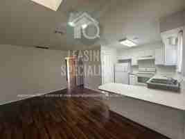 featured image of 127 W Acres St #F