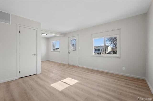 977 Kettering Ave - Photo 4 of 21