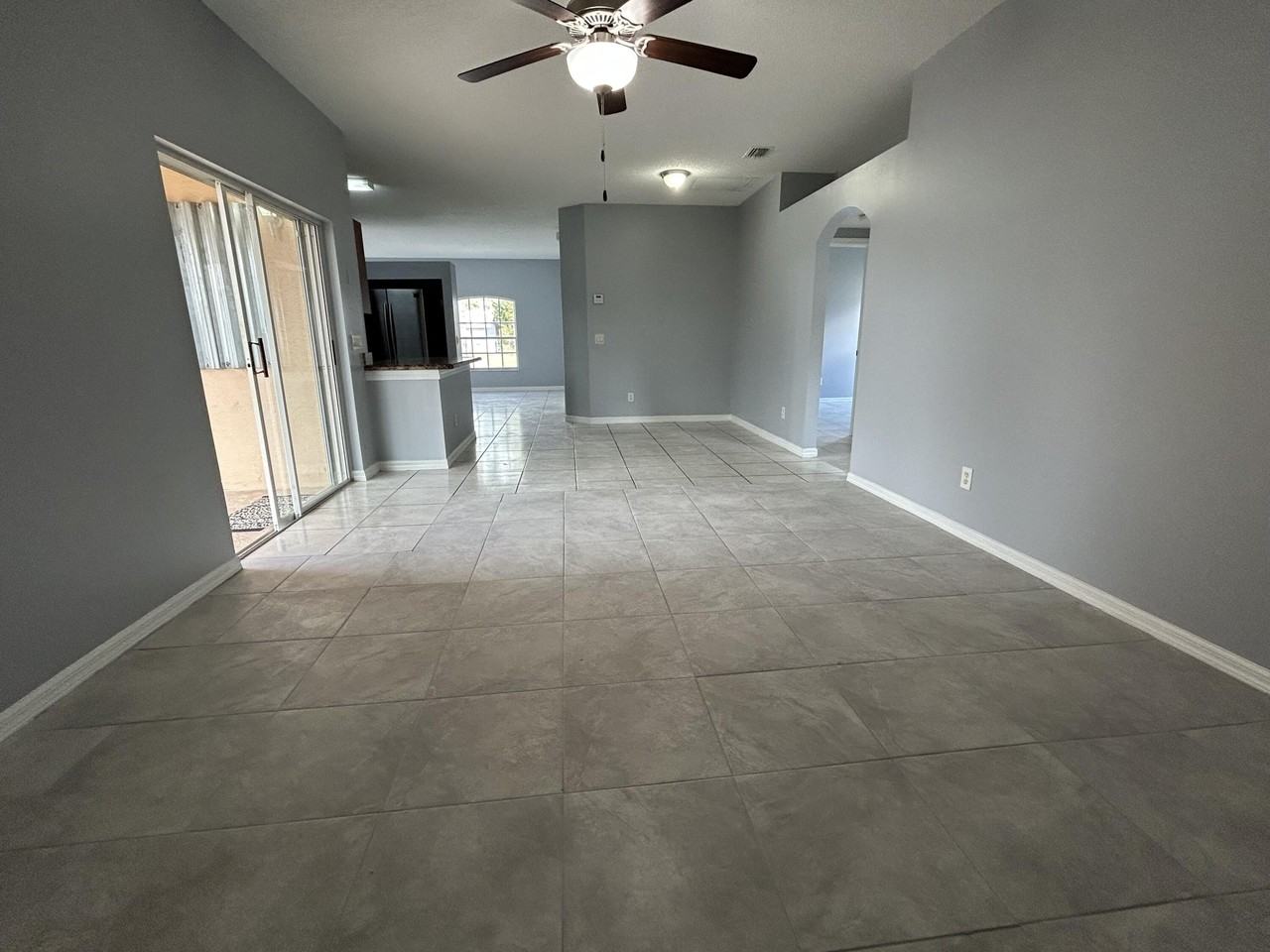 974 Se Albatross Ave - Photo 6 of 15