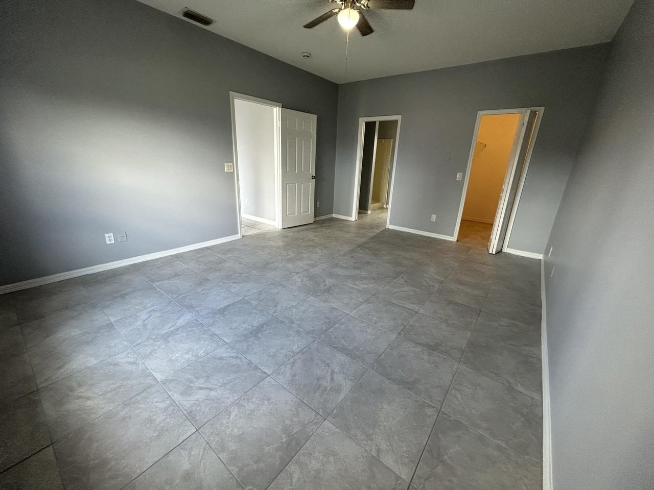 974 Se Albatross Ave - Photo 7 of 15