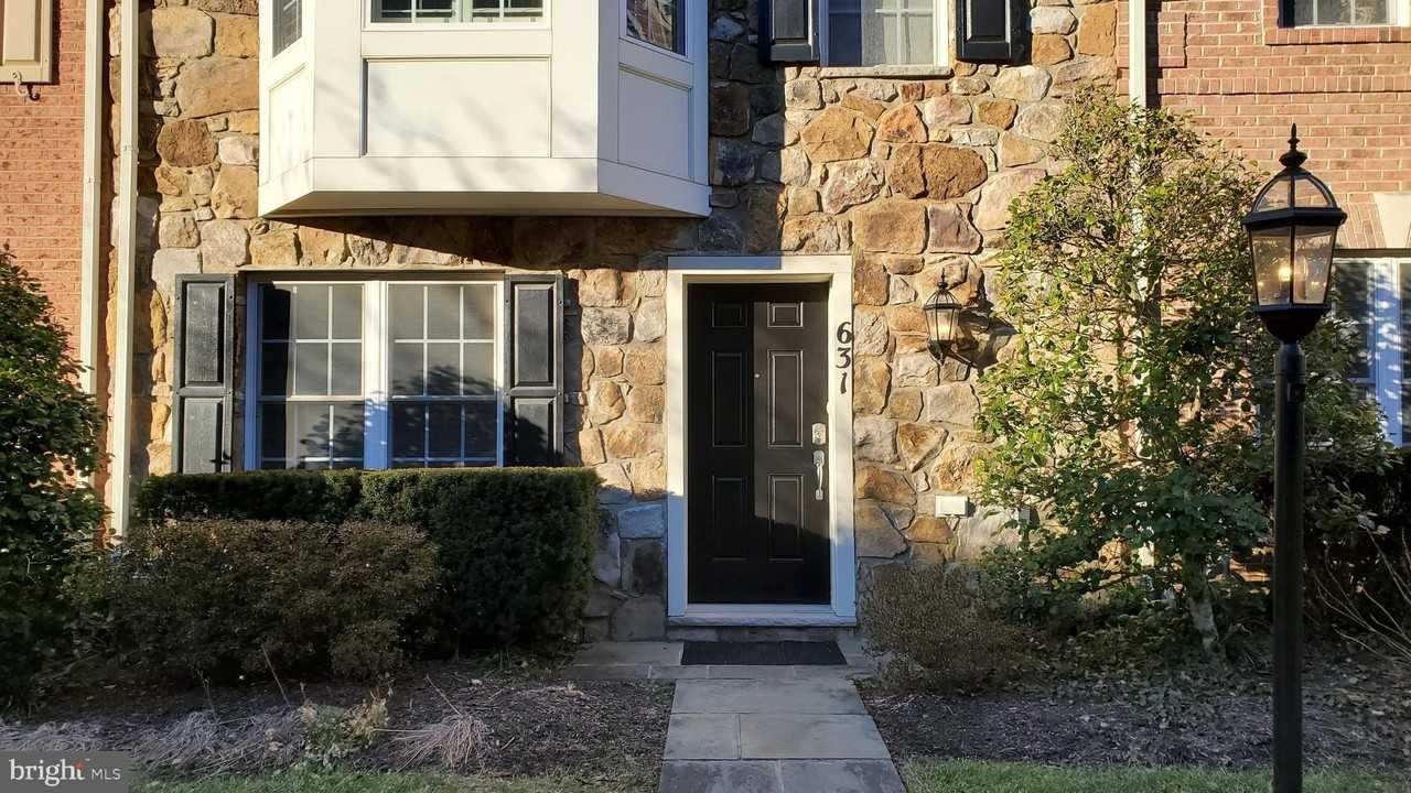 631 Hurdle Mill Pl - Photo 2 of 26