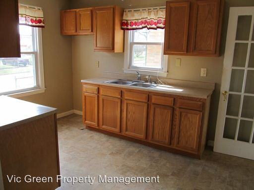 623 Circle Rd - Photo 3 of 14