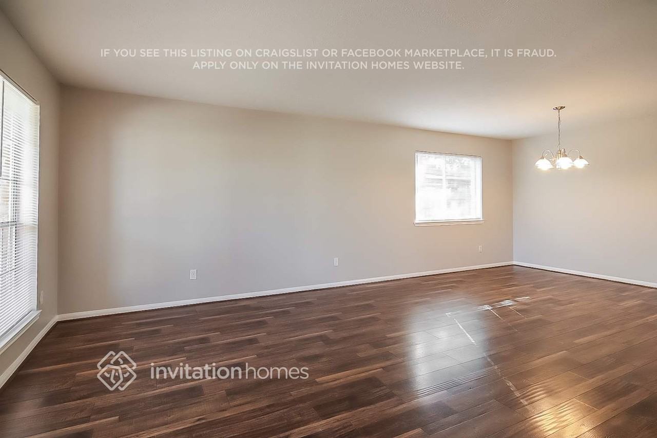 19719 Morning Glory Terrace Ct - Photo 3 of 16