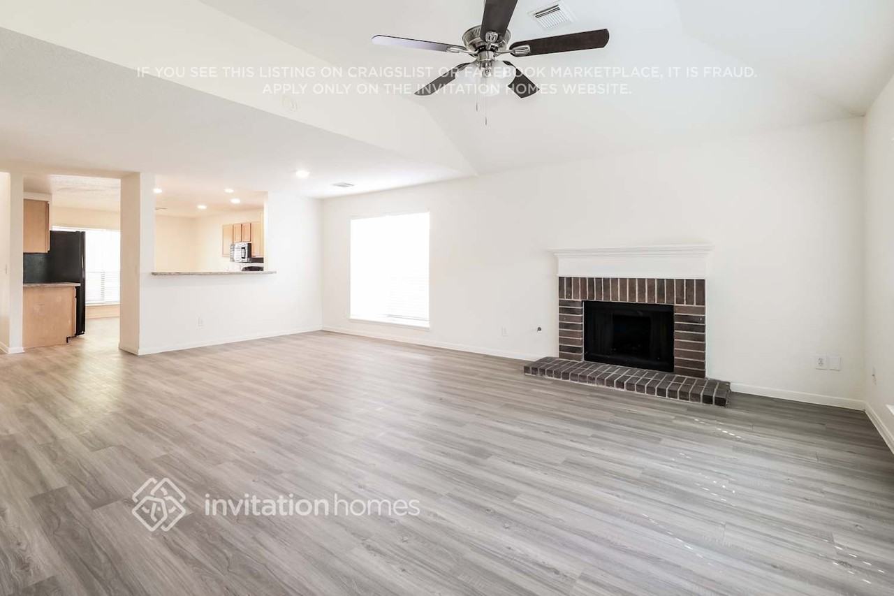 5742 Forest Timbers Dr - Photo 4 of 17