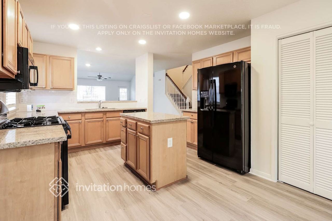 5742 Forest Timbers Dr - Photo 7 of 17