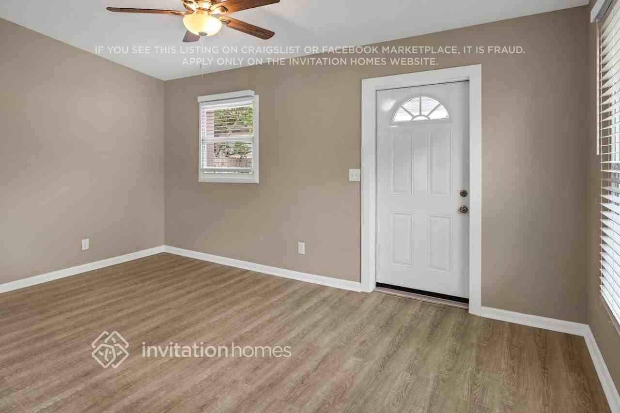 5226 7th Ave N - Photo 4 of 23