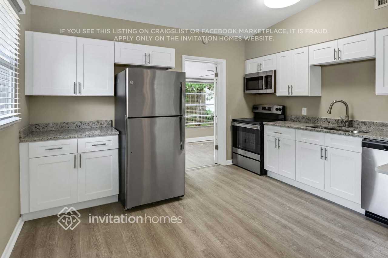 5226 7th Ave N - Photo 6 of 23