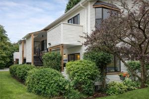 featured image of 5237 Fauntleroy Way Sw