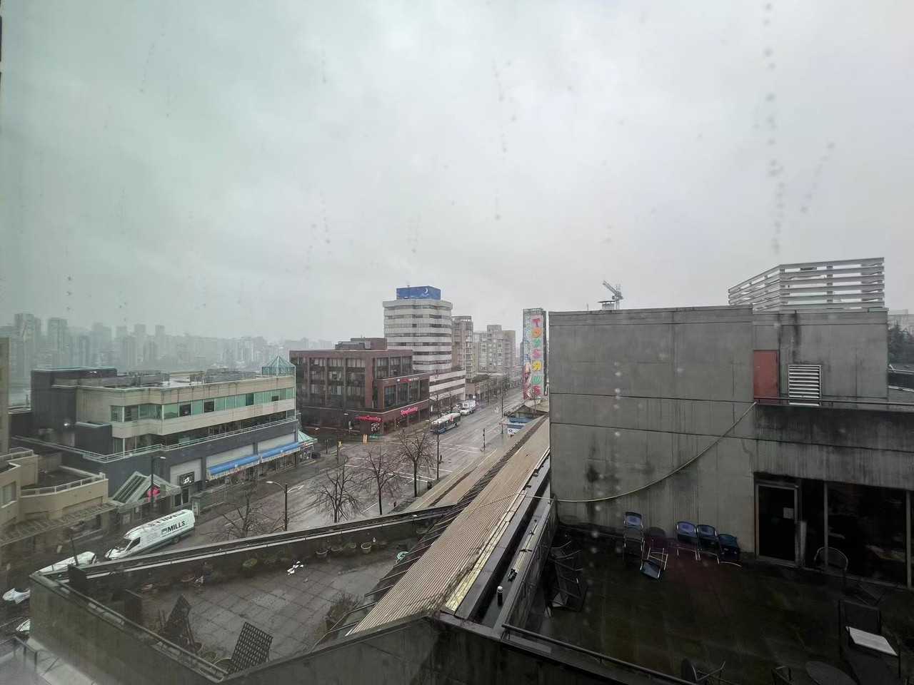 1258 West Broadway #1103 - Photo 4 of 5