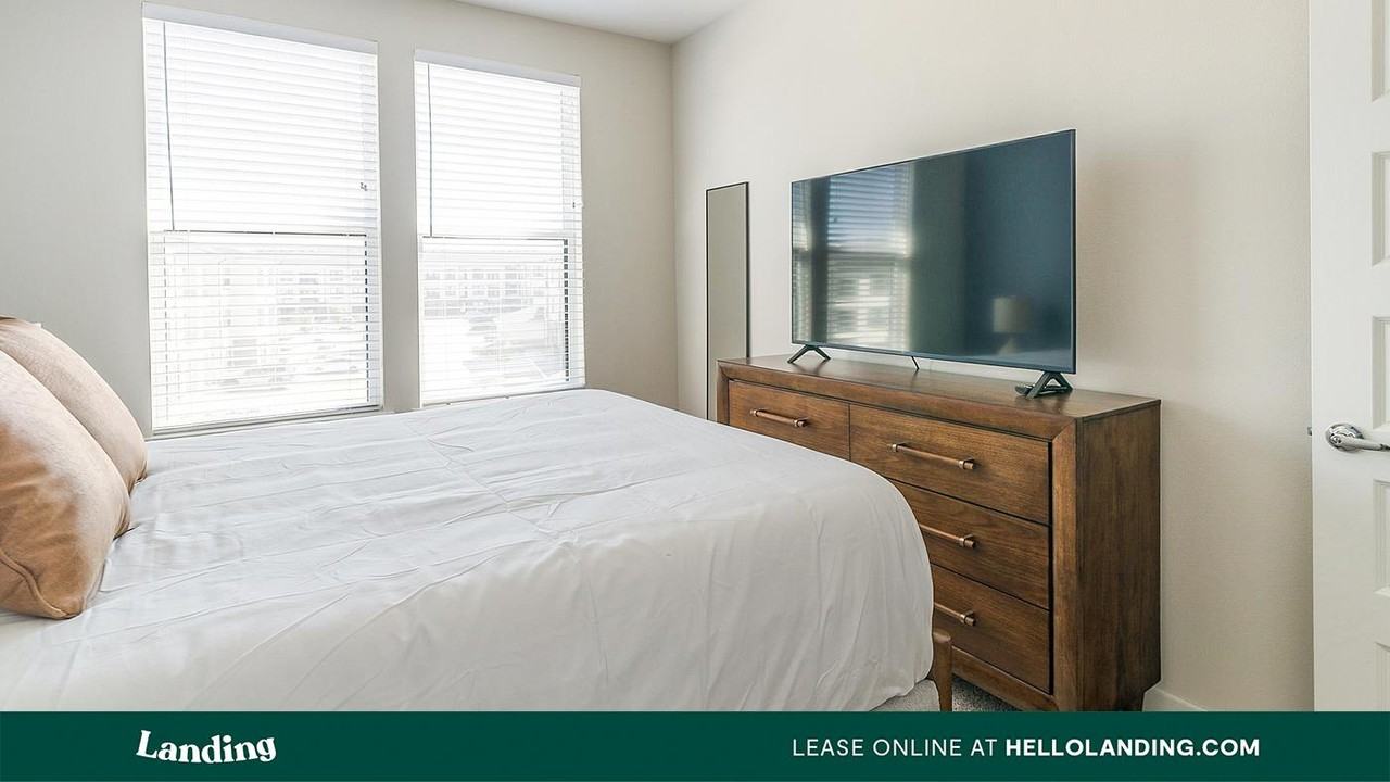 1800 Central Pine Street - Photo 4 of 50