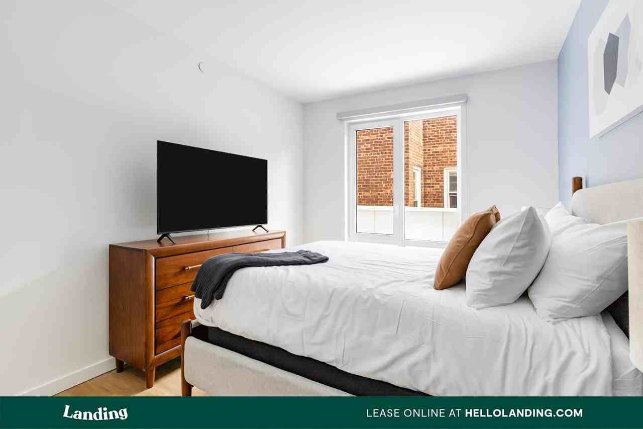 95 Anderson Street - Photo 4 of 50