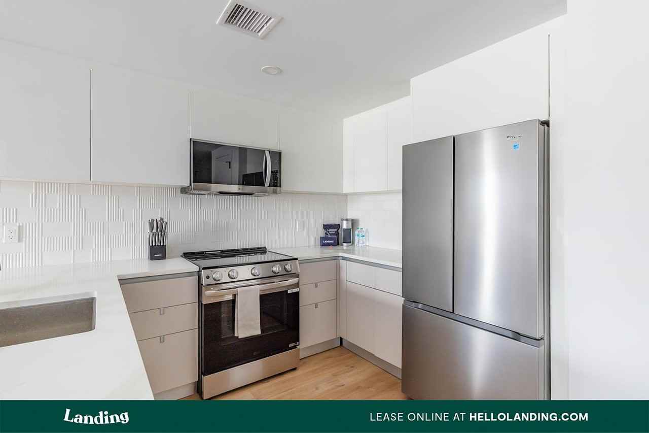 95 Anderson Street - Photo 7 of 50