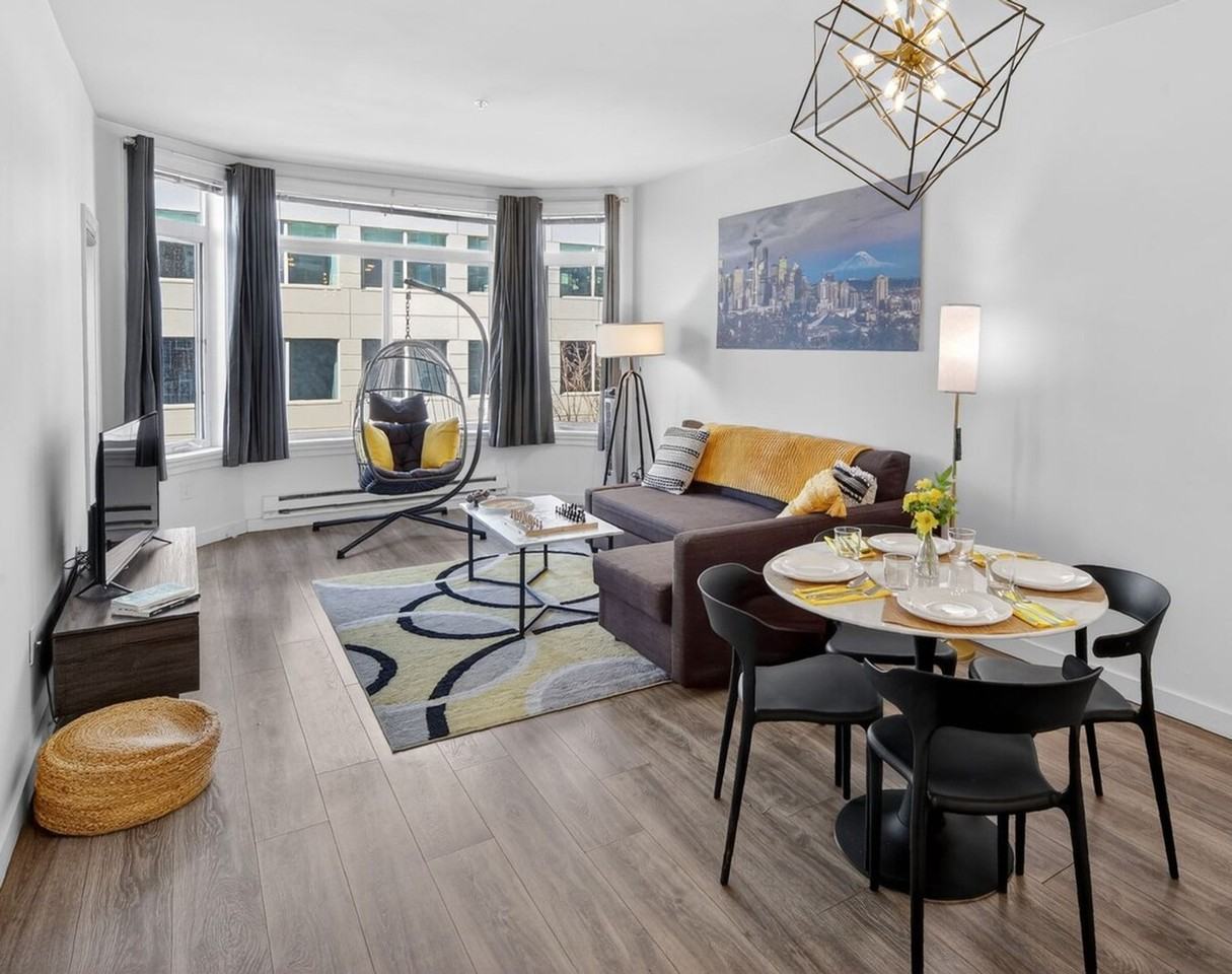 2415 2nd Ave #1313860P - Photo 5 of 44