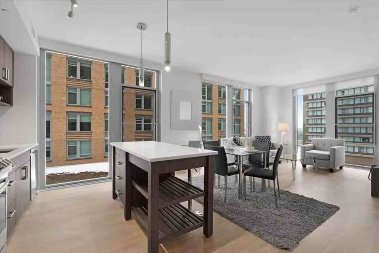 400 Army Navy Drive - Photo 3 of 120