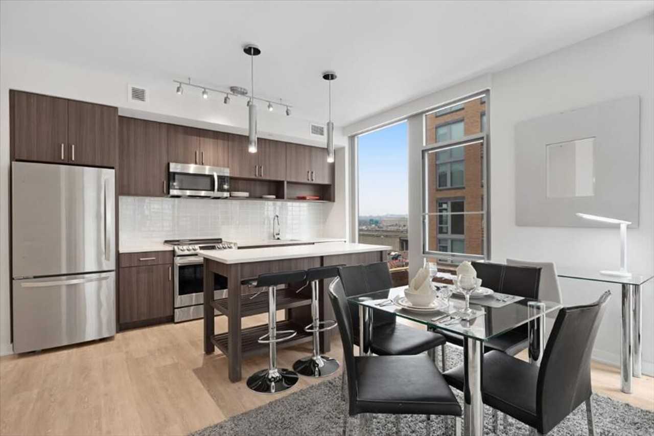 400 Army Navy Drive - Photo 6 of 120