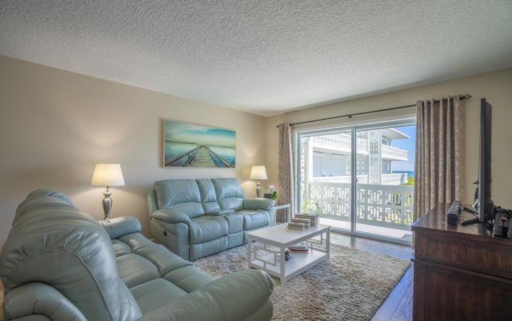 4800 Ocean Beach Blvd - Photo 7 of 24