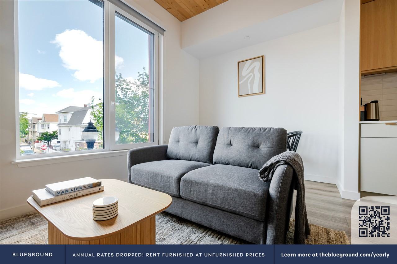 154 Broadway #1106 - Photo 4 of 27