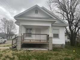 featured image of 1503 S Moffet Ave