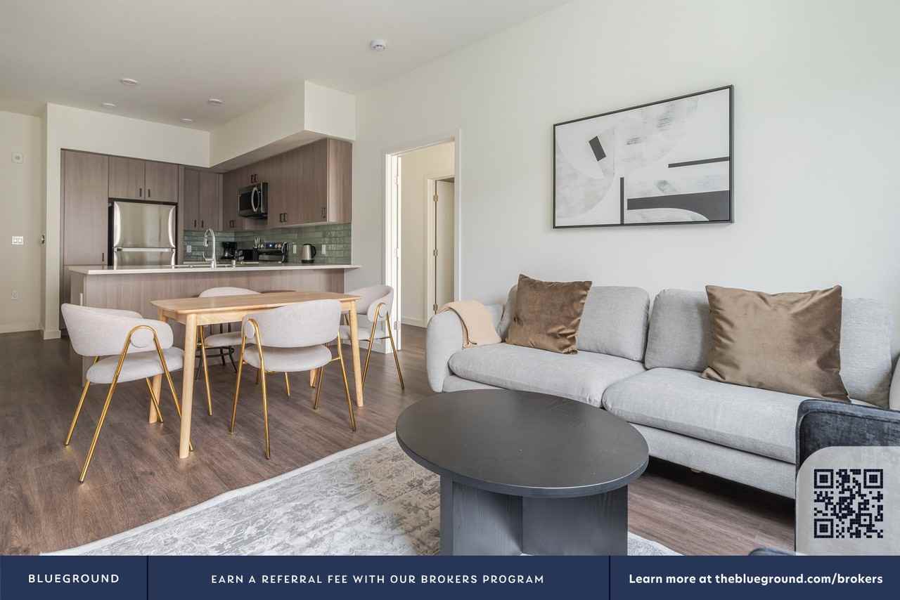 100 Callan Avenue - Photo 5 of 50