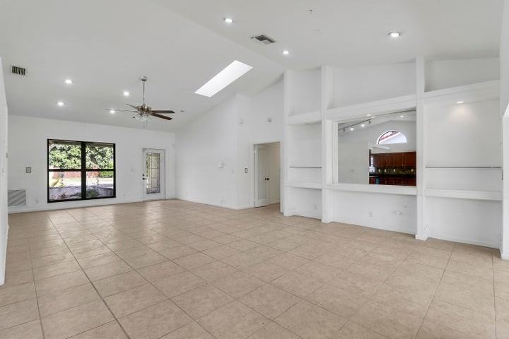 14616 Autumn Avenue - Photo 6 of 9