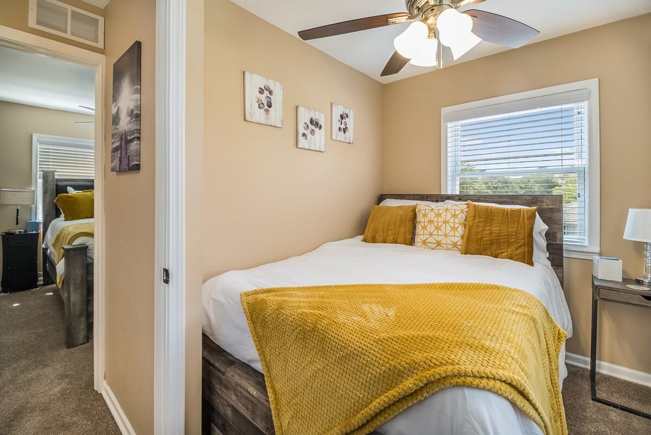 16 W Edward St #1285026P - Photo 6 of 25