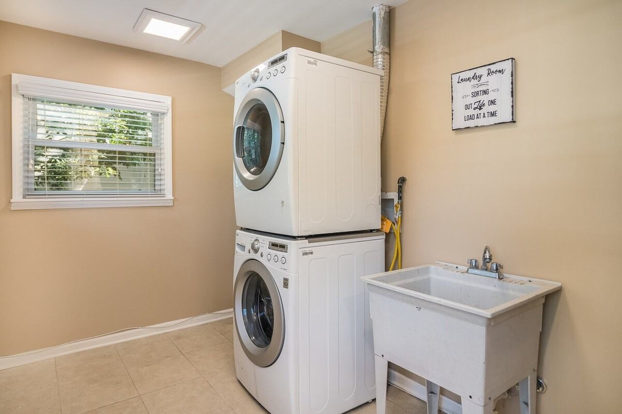 16 W Edward St #1285026P - Photo 7 of 25