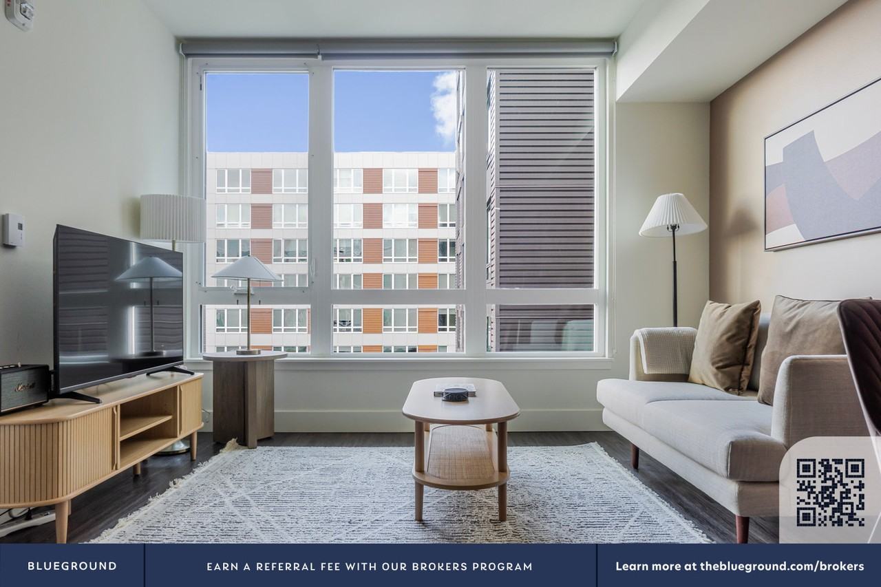 19888 40th Ave W #952 - Photo 5 of 25