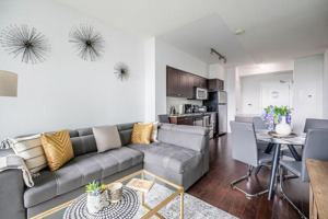 featured image of 250 Fort York Blvd