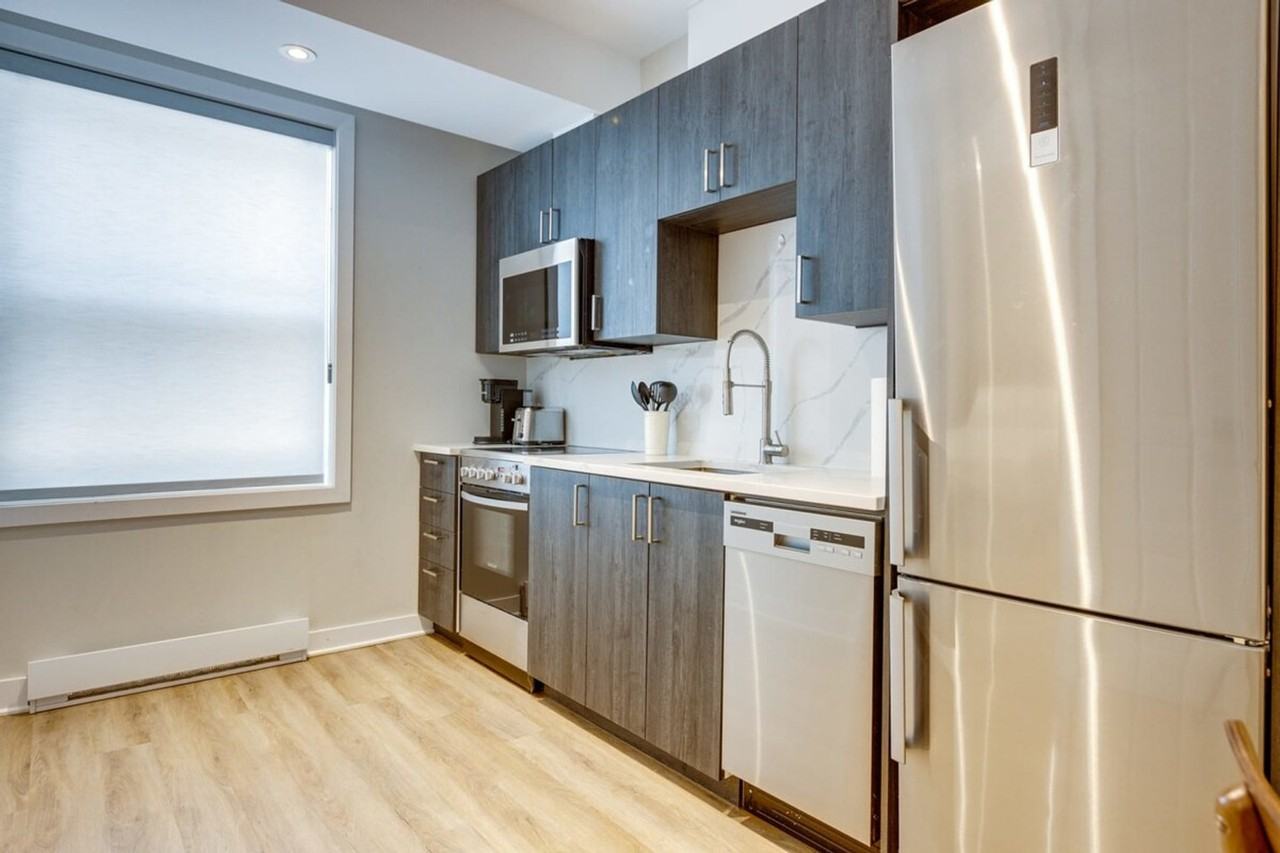 2205 Rue Saint-Marc #1385330P - Photo 4 of 16