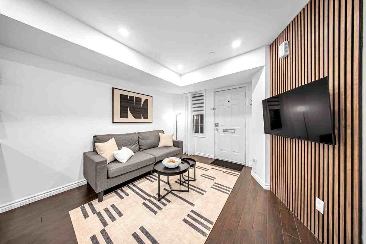 9 Niagara St #1388908P - Photo 5 of 18