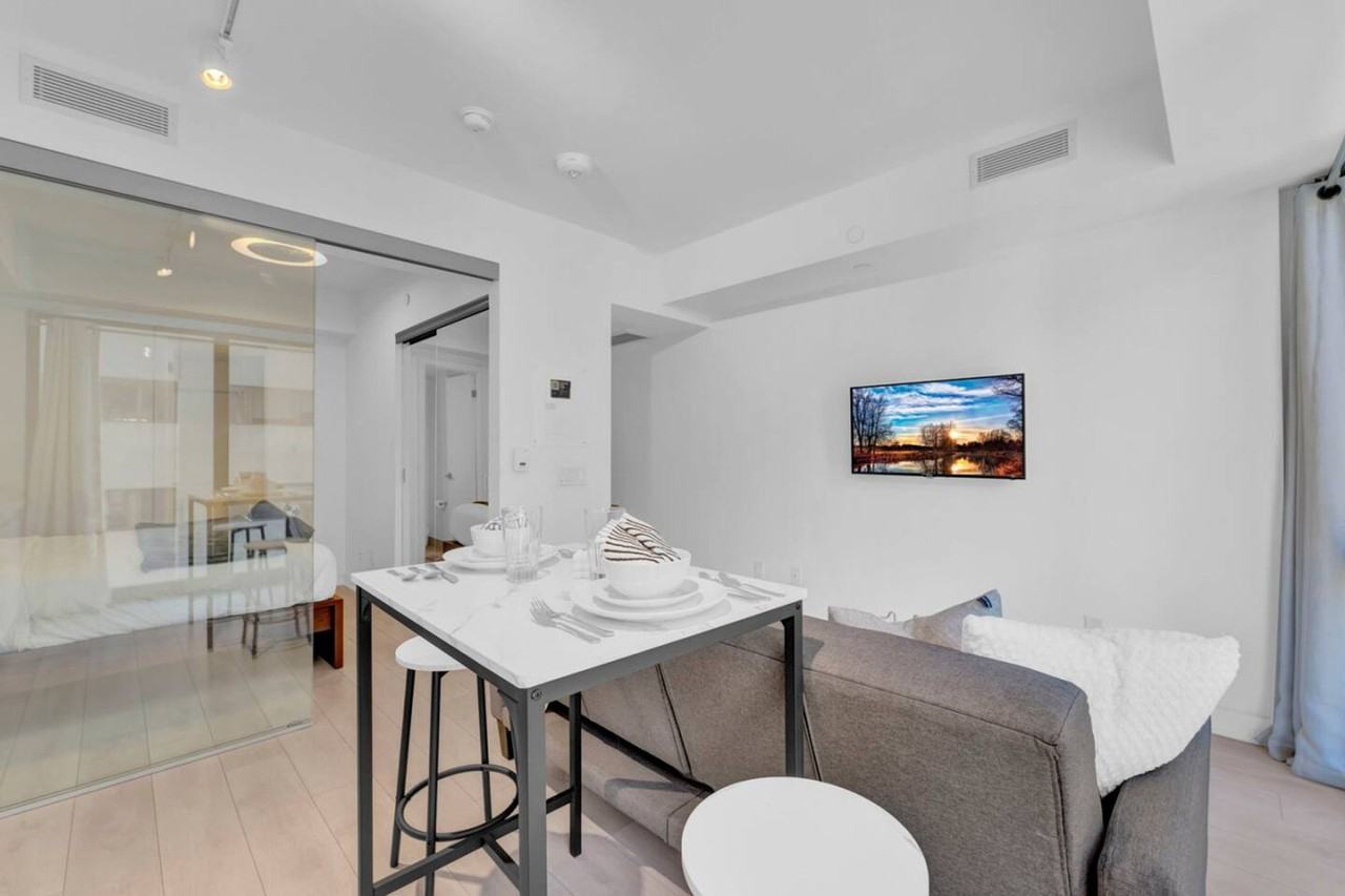 188 Cumberland St #1388890P - Photo 2 of 22