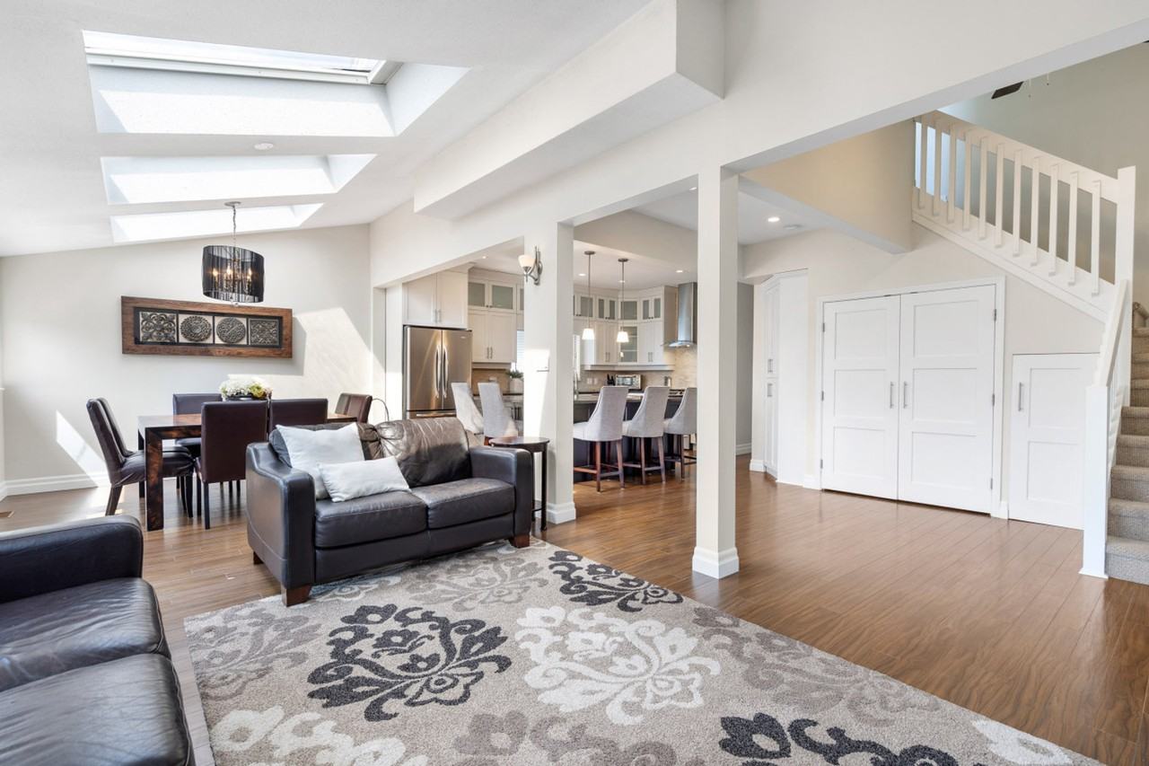 3522 Dundas St #1227731P - Photo 3 of 45