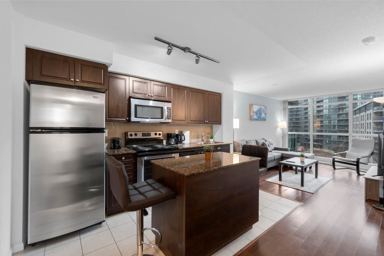 99 Georgian Crt #1403792P - Photo 3 of 24