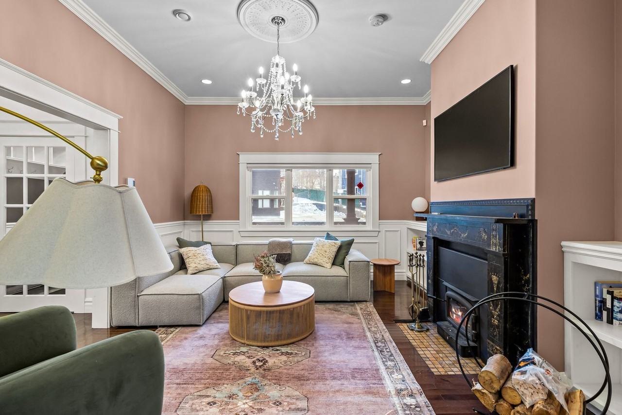 313 Lemarchant Rd #1438828P - Photo 7 of 35